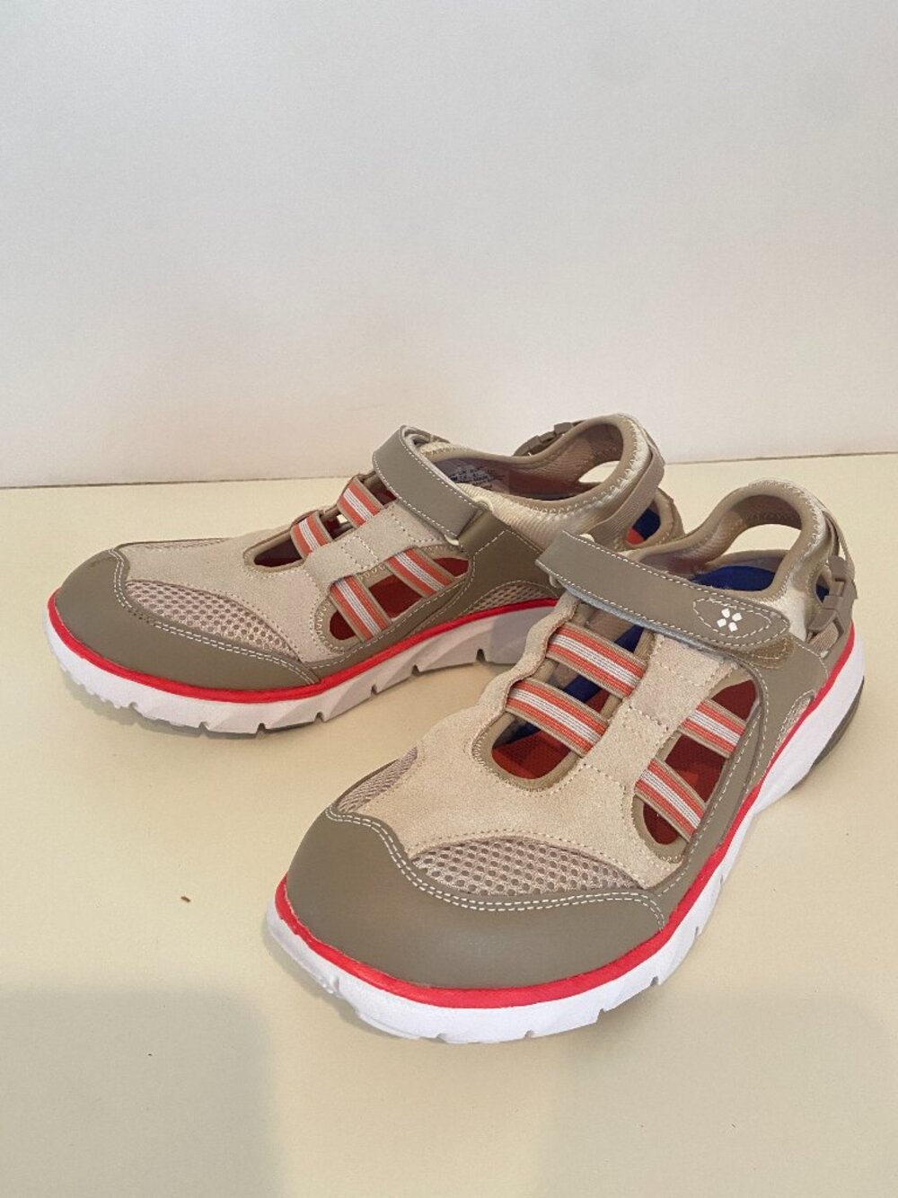 Naturalizer Meadow Sport Sandals - Size US 9.5M / EUR 41 (Frappe / Taupe)